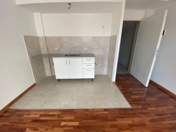 DEPARTAMENTO 2 AMBIENTES AL CONTRA FRENTE CON BALCON A ESTRENAR, 48m2. WILDE, AVELLANEDA.