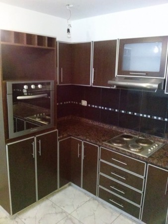 DEPARTAMENTO 3 AMBIENTES AL FRENTE CON BALCON, TIPO DUPLEX. EXCELENTE ESTADO.