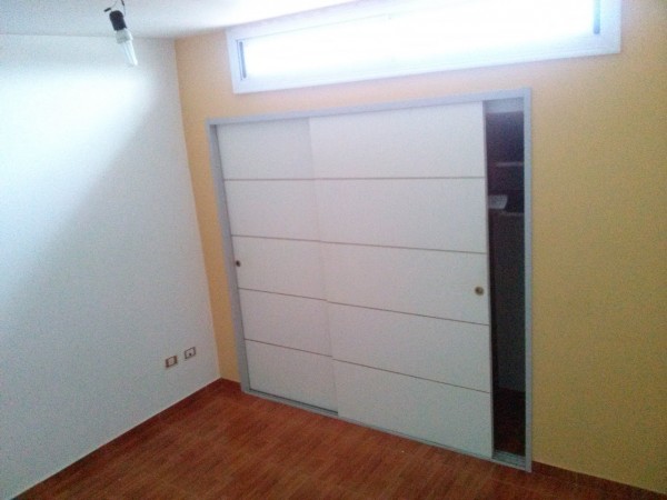 DEPARTAMENTO 3 AMBIENTES AL FRENTE CON BALCON, TIPO DUPLEX. EXCELENTE ESTADO.