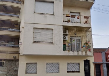 DEPARTAMENTO DE 3 AMBIENTES, EXELENTE UBICACION, LANUS CENTRO.