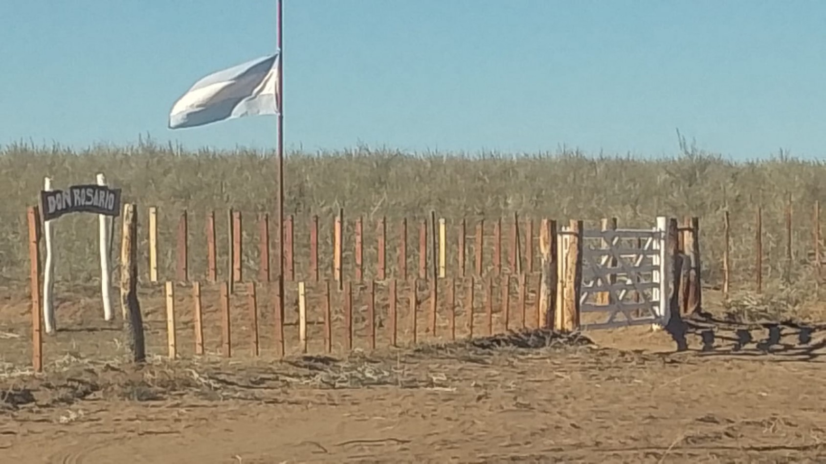 TELEN: CHACRA C/ CHALET y EQUIPAMENTO - 44 HAS. -