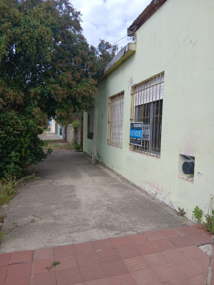 CASA CON LOCAL EN TOAY (L.P.)