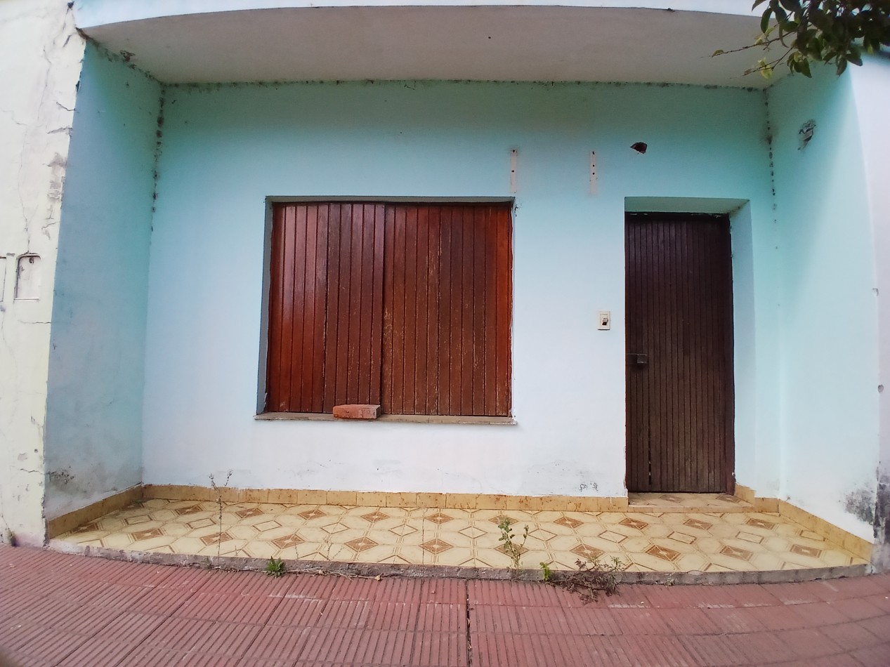 CASA CON LOCAL EN TOAY (L.P.)