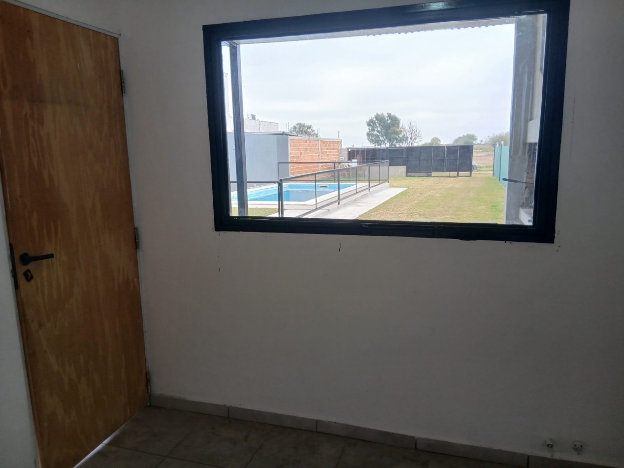 CASA QUINTA CON PILETA