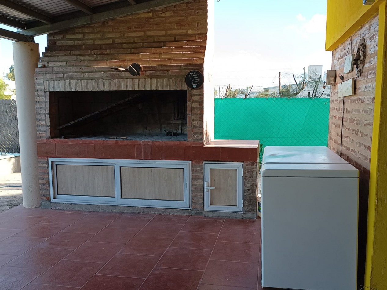 ESPECTACULAR CASA DE CAMPO CON PILETA