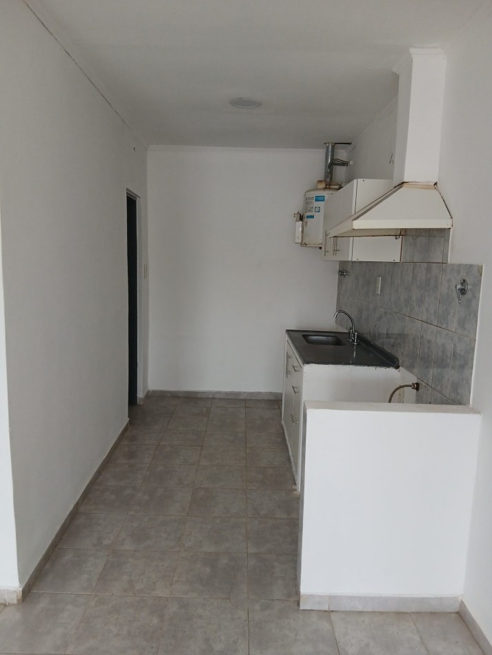 DEPARTAMENTO 2 AMB. c/ COCHERA
