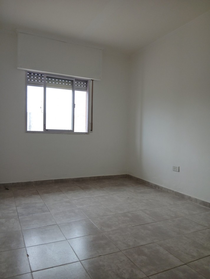 DEPARTAMENTO 2 AMB. c/ COCHERA