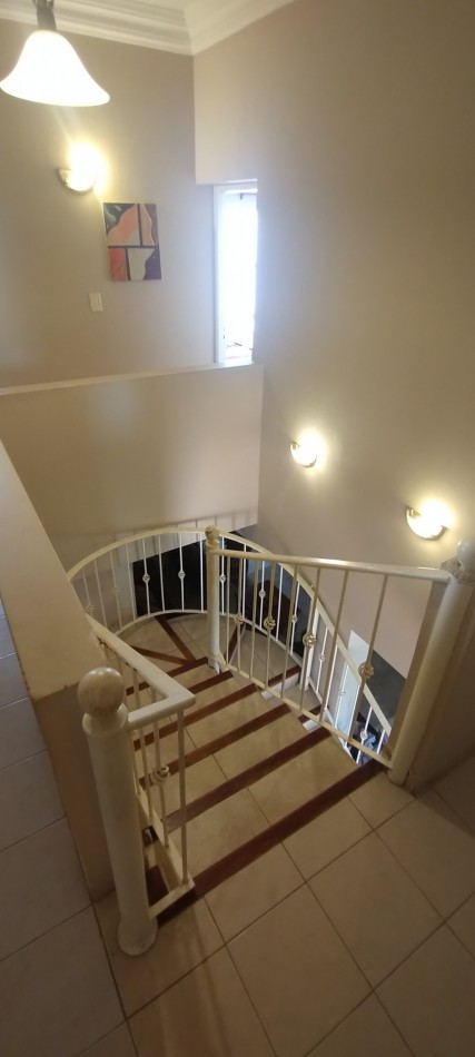 Casa en GRAND BOURG - Salta capital 